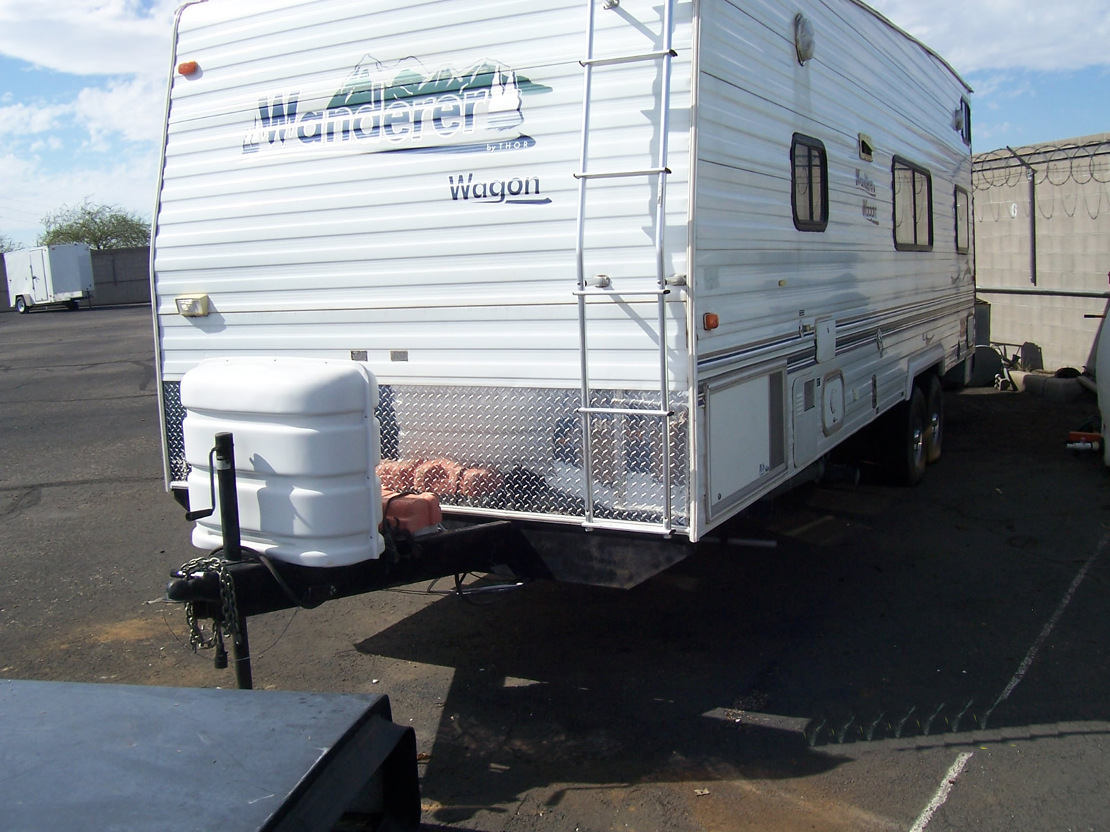 Trailer Front 025